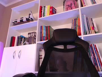 girl
        holy_crap__ cam image #1913008