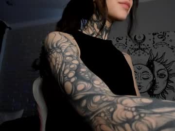 girl
        uwu_eva cam image #6857839