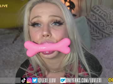 girl
        lexi_luv cam image #1443246
