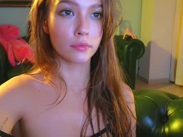 girl
        _demi_dee_ cam image #5454879