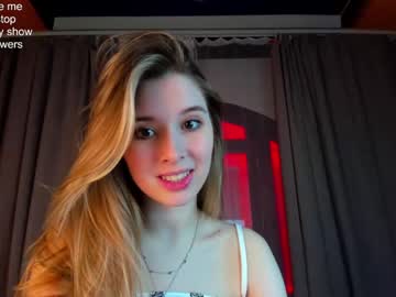 girl
        milablush cam image #727985