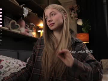 girl
        kateharrise cam image #4849681