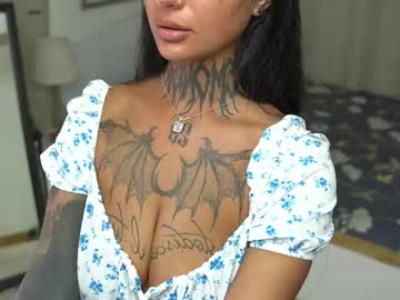 girl
        butter_f1y cam image #6789698