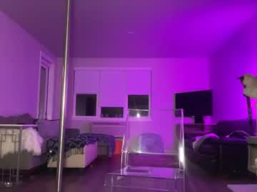 girl
        saraxjacob cam image #1795448