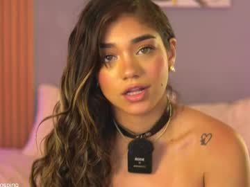 girl
        ashley_ospino cam image #6419972