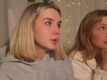 girl
        aurmur cam image #5719348