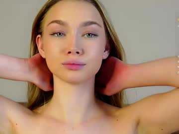 girl
        lipswithsweetonthem cam image #6600925