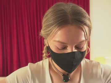 girl
        blondehottiek cam image #5783440