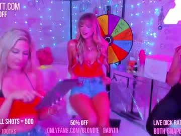 girl
        butterybubblebutt cam image #1559411
