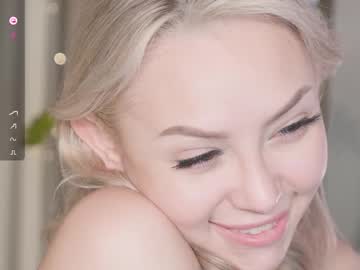girl
        viaangel_ cam image #5594116