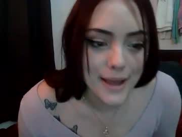 girl
        alinarose7 cam image #1473342