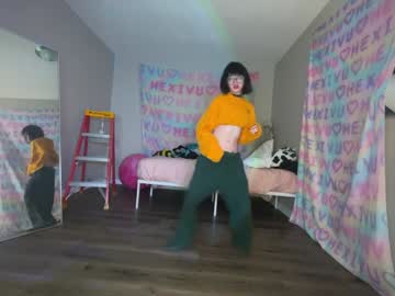 girl
        hexivu cam image #6679315