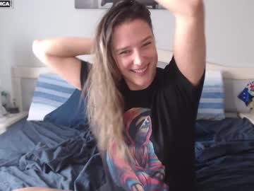 girl
        bluexstacey cam image #4688814