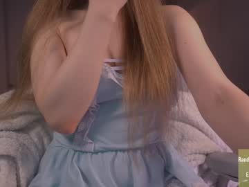 girl
        alice_kosmos cam image #2317987