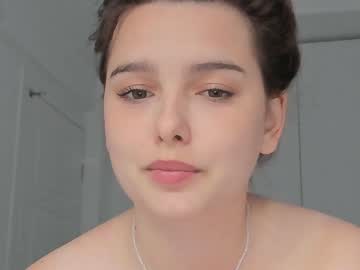 girl
        victoria_karma cam image #411499