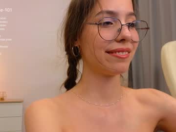 girl
        wanda_robinson cam image #4543607