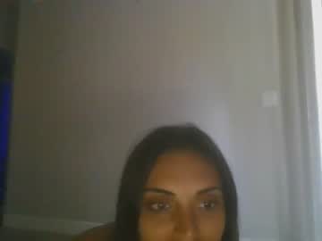girl
        geld_88 cam image #4190929