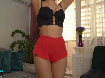 girl
        sweety_rinushka_ cam image #4972418