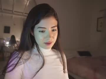 girl
        soifiee cam image #1894593