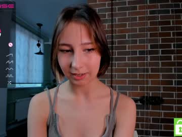 girl
        karengordons cam image #1221901