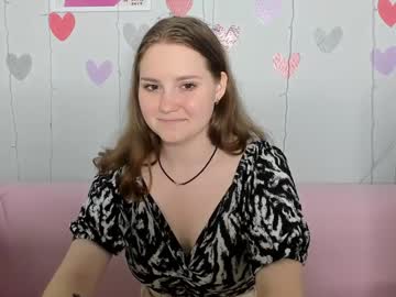 girl
        sshy_dream cam image #4508883