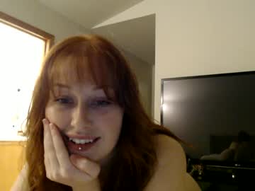 girl
        realivyvale cam image #3251517
