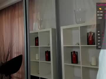 girl
        beverlyvega cam image #1194313