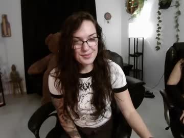 girl
        bunnynextdoor cam image #2646557