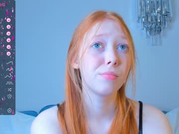 girl
        michelle_redhair cam image #3861431