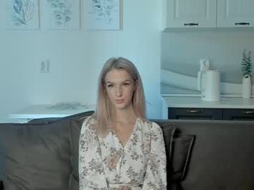 girl
        marieblackwell cam image #1631227