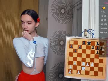 girl
        happiness_call cam image #2430292