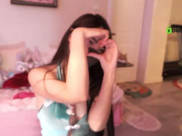 girl
        sisirabbit_ cam image #3123884