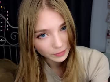 girl
        lovely_shyy cam image #5333765