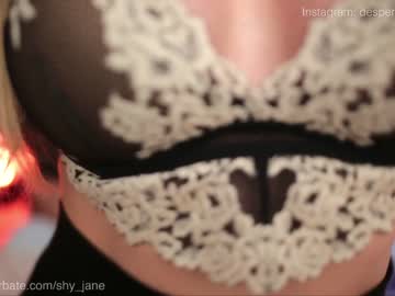 girl
        shy_jane cam image #1705557