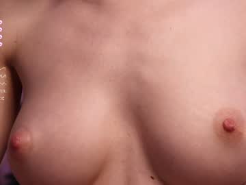 girl
        kateharrise cam image #3090854