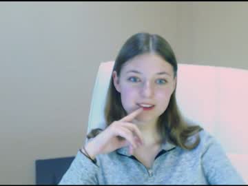girl
        vivien_leight cam image #1118336