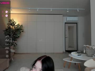 girl
        oki_dokie cam image #1855607