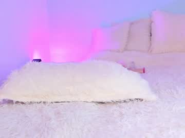 girl
        evelin_gh1 cam image #1095215