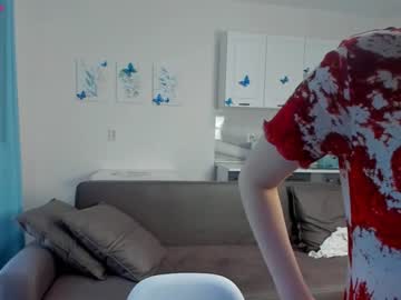 girl
        heathercarols cam image #1775262