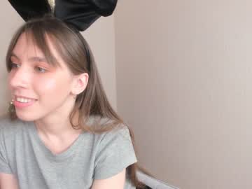 girl
        catherinemahoney cam image #388754