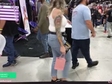 girl
        crimsonkitten cam image #2776046