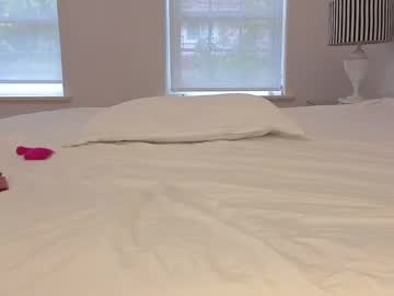 girl
        sarah_heart_aus cam image #6599614