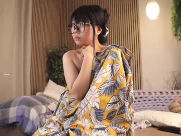 girl
        hinatabroks cam image #4379534