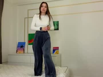 girl
        fannydowlen cam image #4341083
