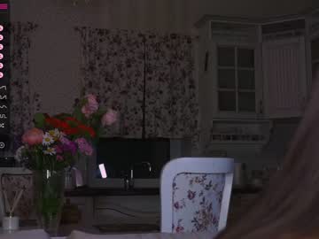 girl
        amanda_krieg cam image #1850622