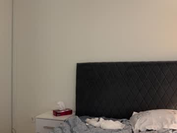 girl
        girl_next_door19 cam image #3575717