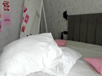 girl
        poopl_18 cam image #7003980