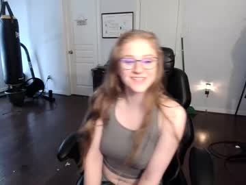 girl
        southerbunny cam image #3285903