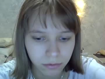 girl
        the_partisan cam image #3672685