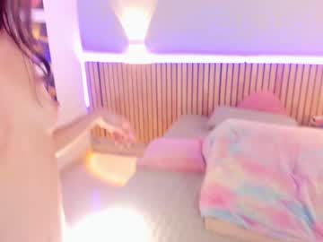 girl
        little_effy18 cam image #2346608
